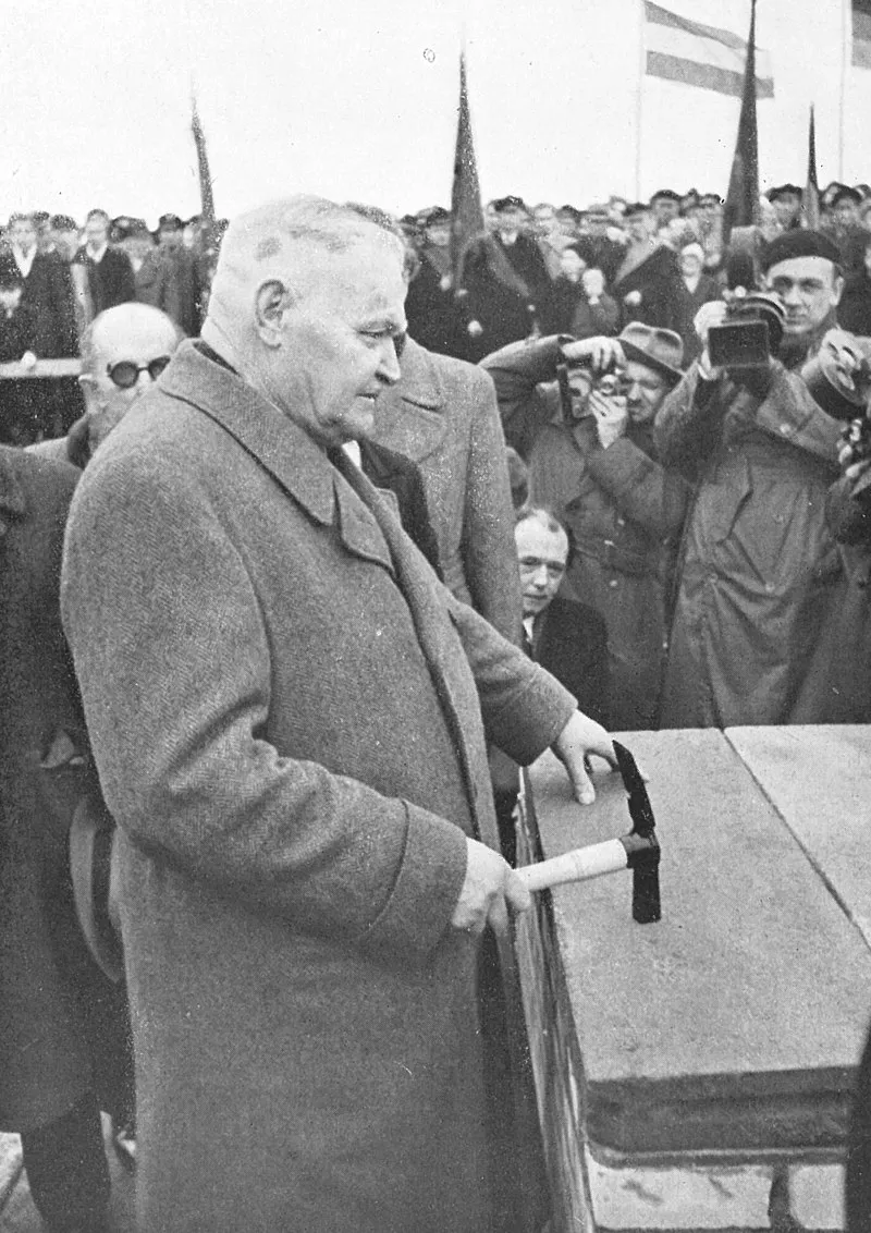 Hans Böckler in Neumünster am 5.3.1950, Baulicher Beginn des systematischen Sozialen Wojnungsbaus in Westdeutschland , gemeinfrei